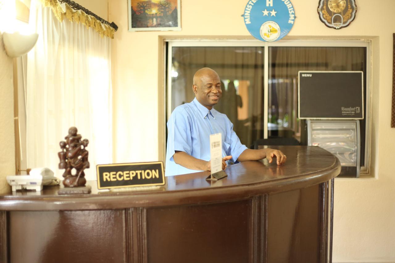 Le Baobab Hotel Bamako Bagian luar foto